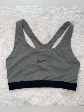 Nike dri fit gray sports bra women’s S small swoosh logo gym top bra racerback